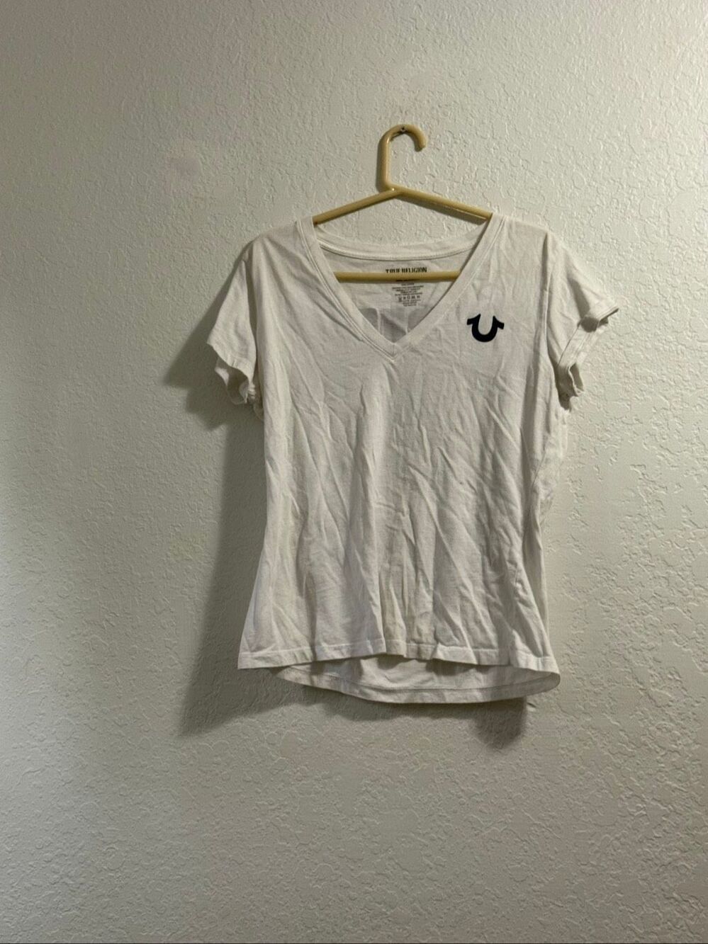 True Religion Women's Crystal Embellished Horseshoe Deep V-Neck Tee T-Shirt XL
